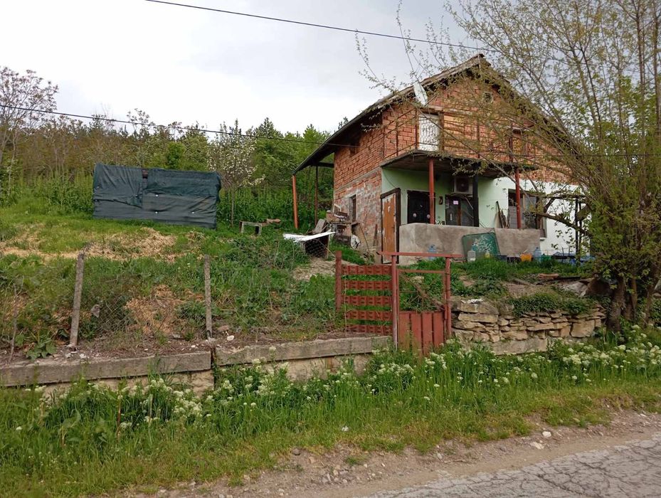 Къща в с. Тишевица