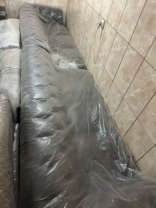 Продам диваны. Италия