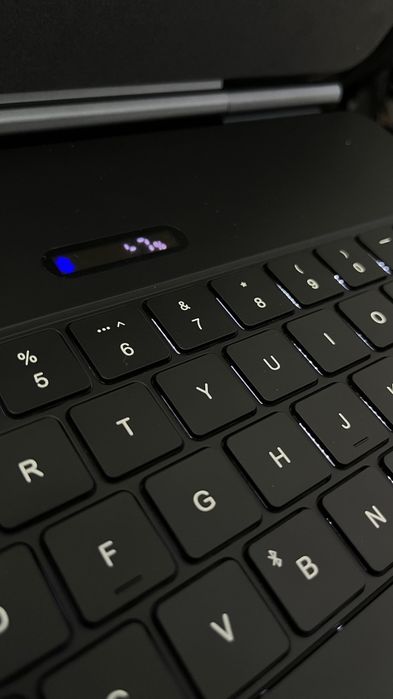 "Apple Magic Keyboard for iPad,