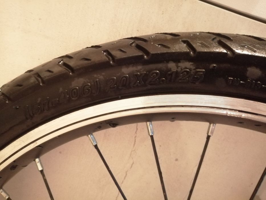 Колесо от велосипеда детского