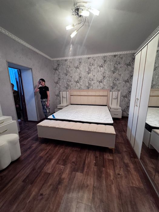 Продается спальный гарнитур срочно