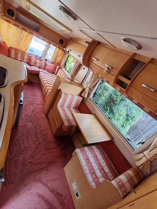 Vând rulota Beiley senator