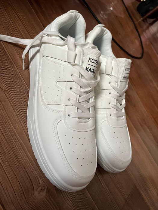 Продам кросовки