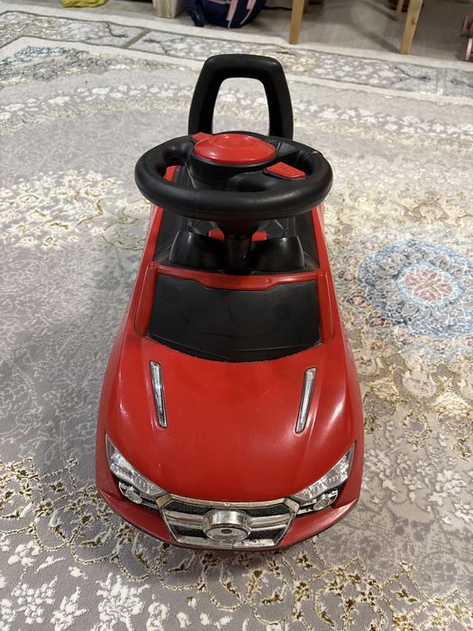 Продам машину игрушку