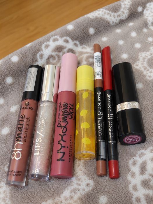 Set machiaj buze Essence Catrice NYX Avon – gloss, ruj, creioane