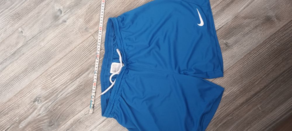 Оригинални тениска и гащета  за момче  12-14г.Nike и Adidas