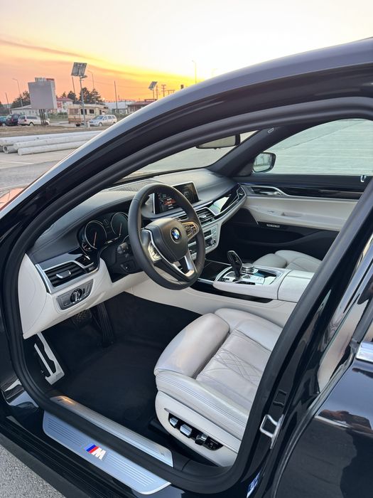 BMW 7 Series 0 — imagine 5