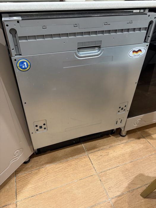 Посудомоечная машина Midea