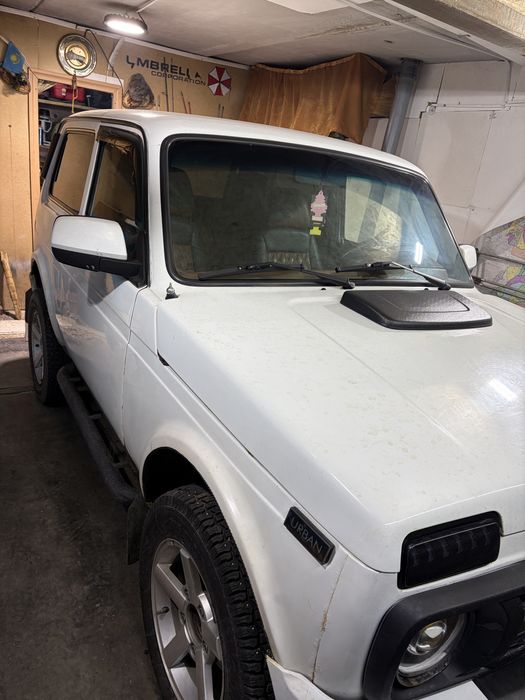 Продам ниву урбан