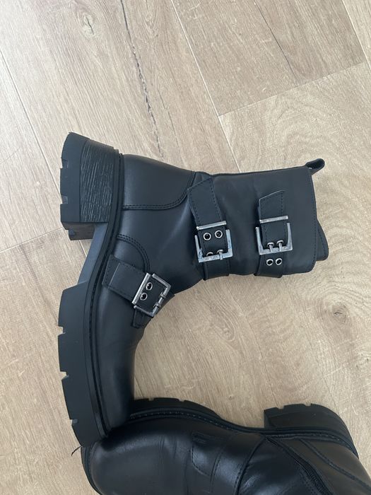 Дамска зимна бота