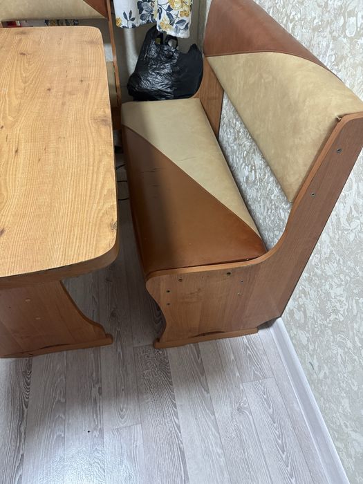 Продается куханный стол