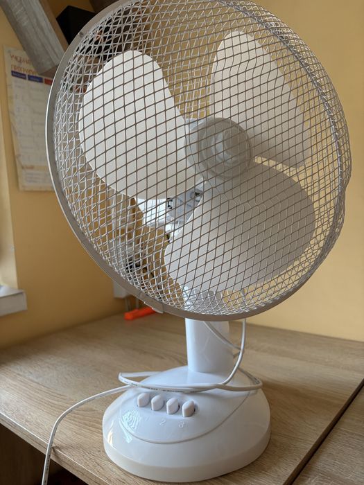 Настолен вентилатор ZIEL Cooling, модел FT-30-S009
