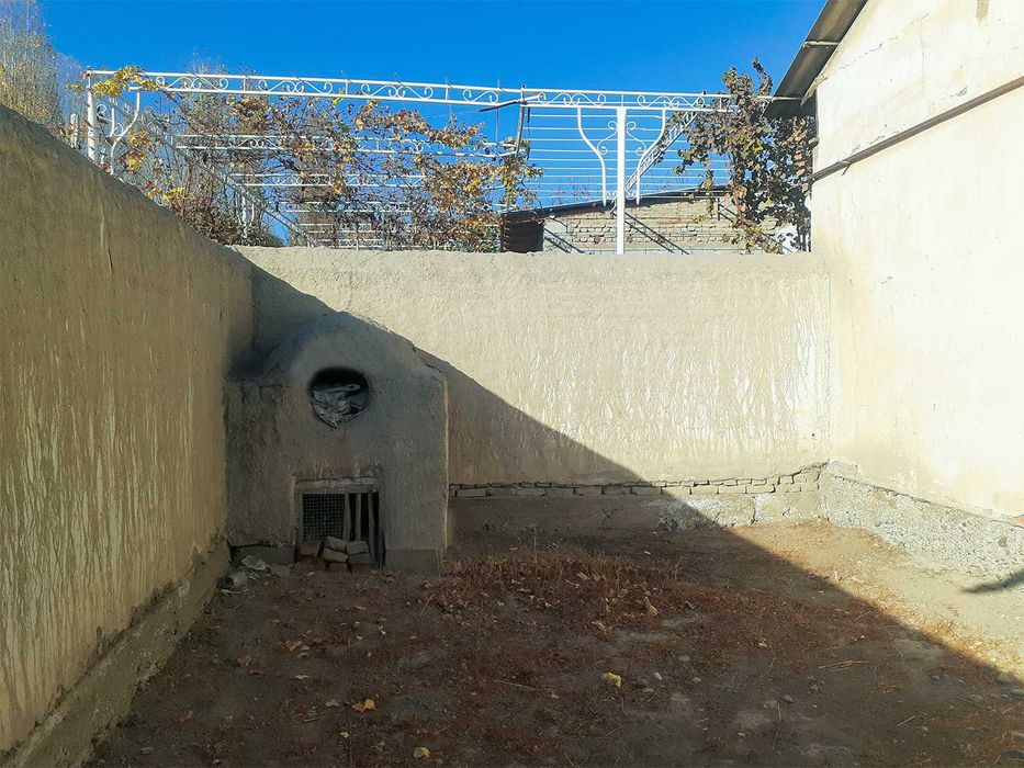 Rishton Tumani Avazboy qishlog'ida 16 sotx Hovli uy sotiladi