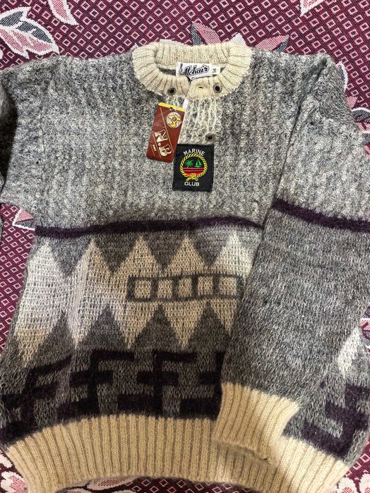 Продаются свитер мужские