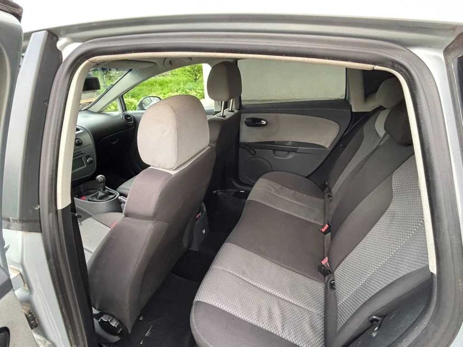 Vând SEAT Leon, an 2006, motor 1.9 TDI diesel, 105 CP.