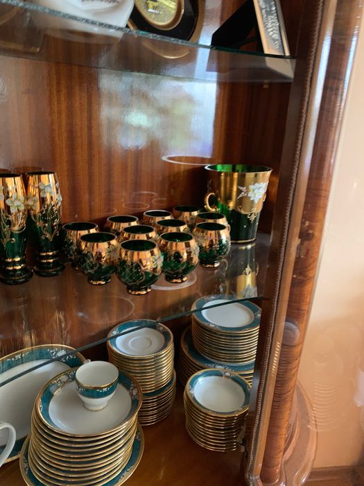 Гостиный гарнитур (буфет)