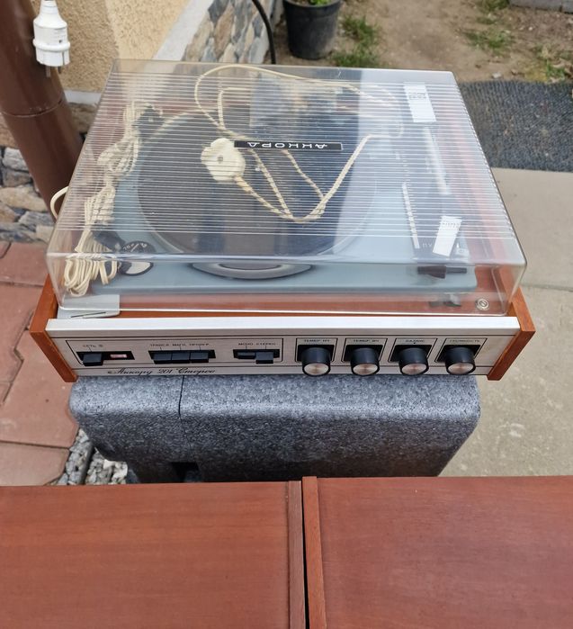 Pick-up + 2 boxe funcționale