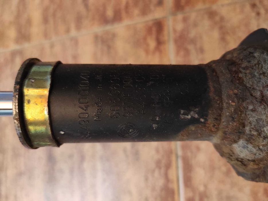 Преден амортисьор за Alfa Romeo 147