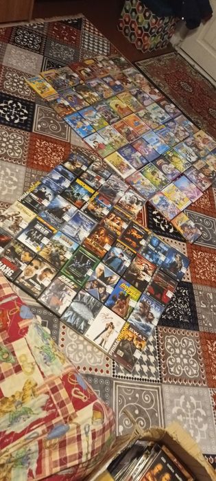 Vand DVD originali cu filme toate categoriile si desene animati