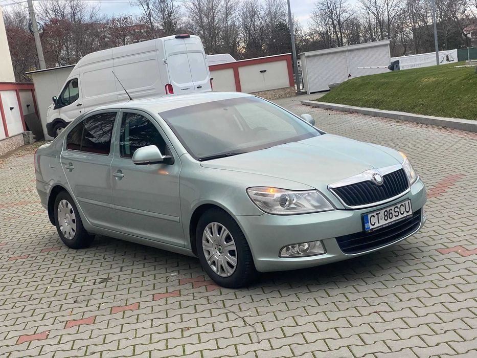 Vand skoda octavia 2011 stare impecabila