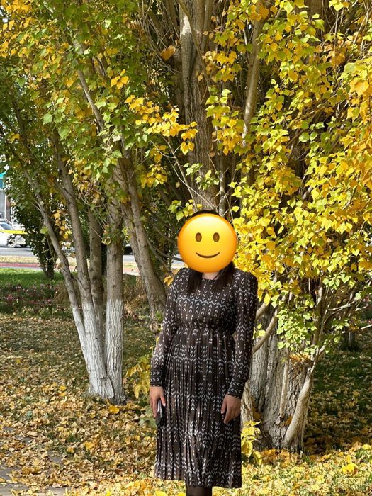 Продам платья и кастюм 2ка