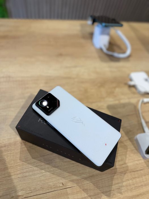 Asus Rog phone 9 256Gb/Garantie 12 luni @atsgsm.ro