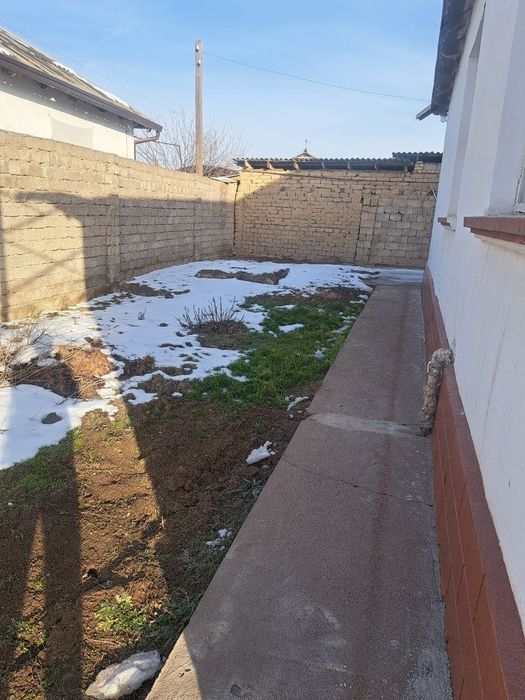 Uy sotiladi Nurafshon city