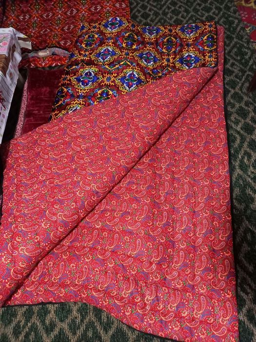 Янги курпачалар сотилади