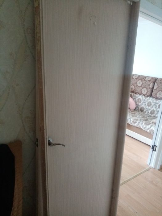 Есік сатылады ...