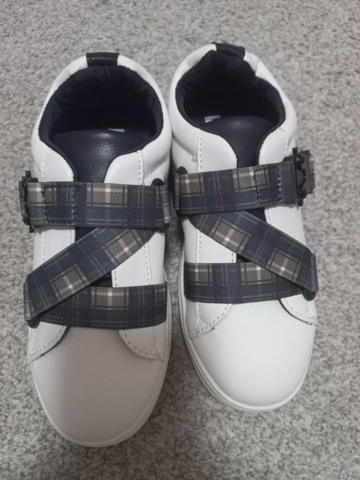 Детски кецове River Island, Skecher