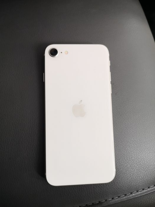 Продам или обмен IPhone SE 2020