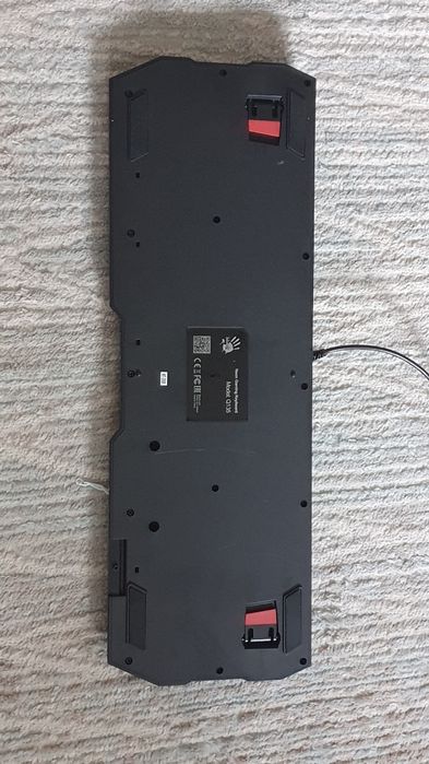 ПОЧТИ НОВАЯ Клавиатура игровая bloody