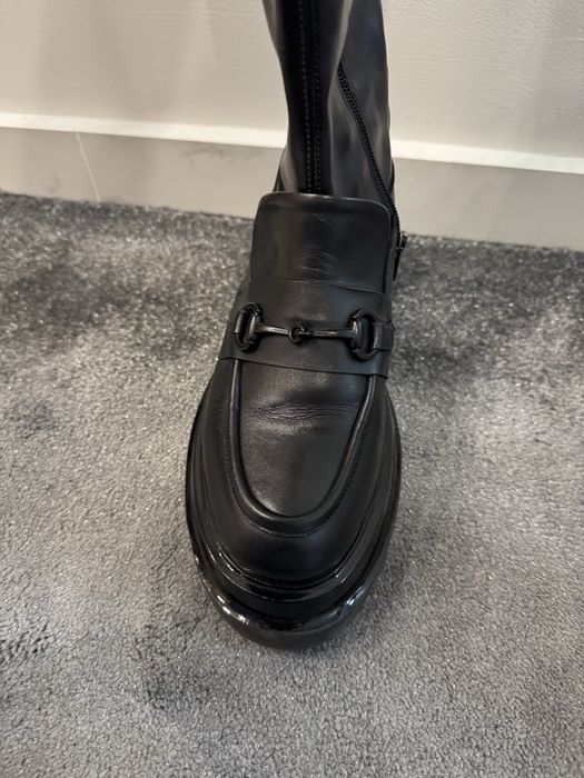 Лоуфъри естествена кожа и естествен лак и естествен велур