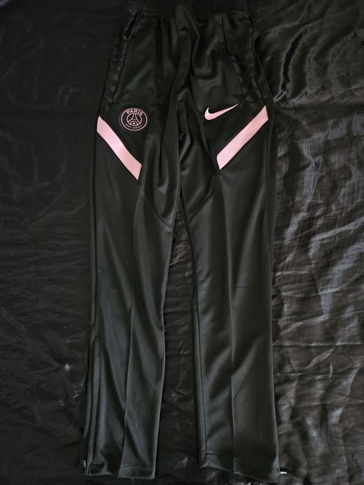 *REDUCERE* Compleu/Trening roz negru