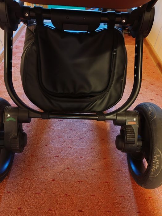 Vând cărucior Krausman 3 in 1