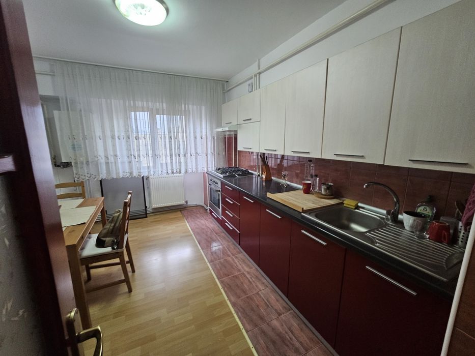 PROPRIETAR apart MOBILAT+UTILAT 2 cam 67mp,et intermed,Calea Romanului