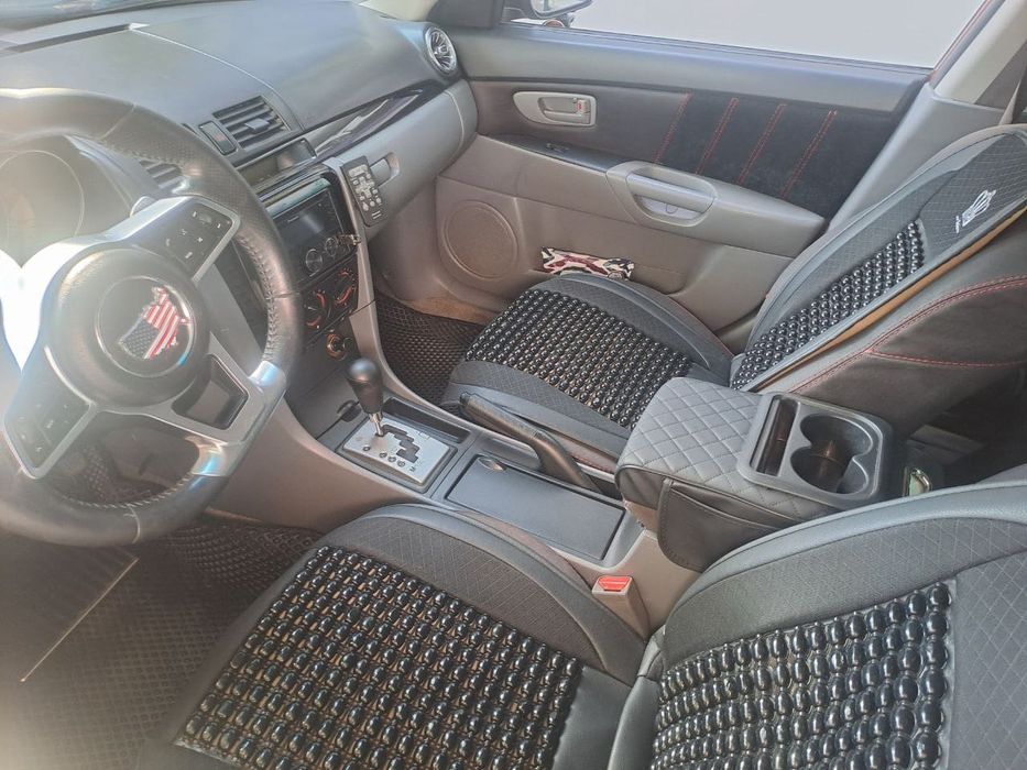 Продам машину мазда 3