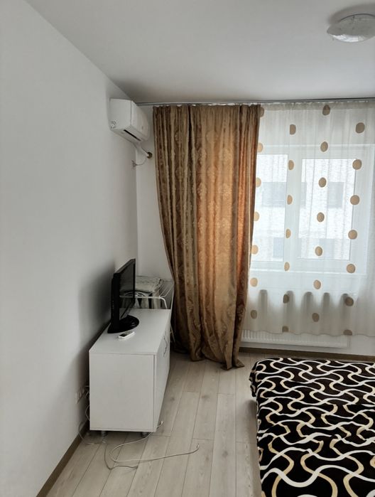 Inchiriez garsoniera in Militari Residence !