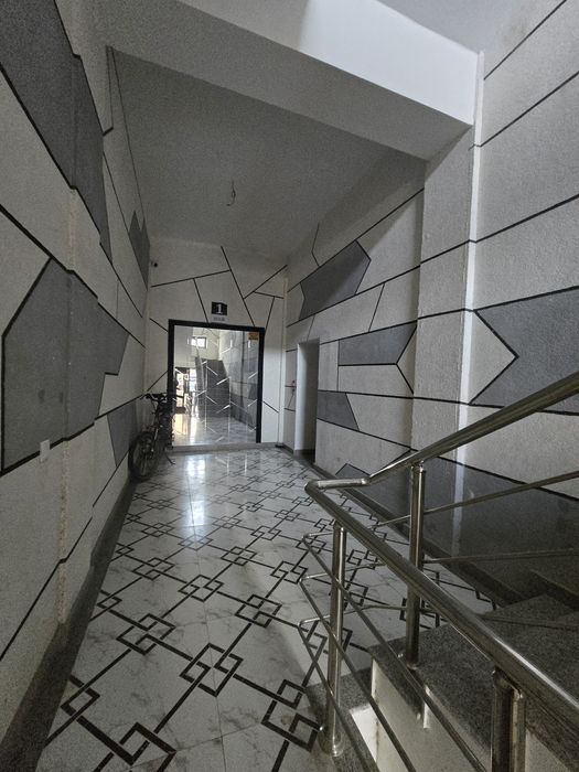 Крытый рынок чоррахасида ,7каватлик янги гиштли Уйнинг 3каватида, 3хон