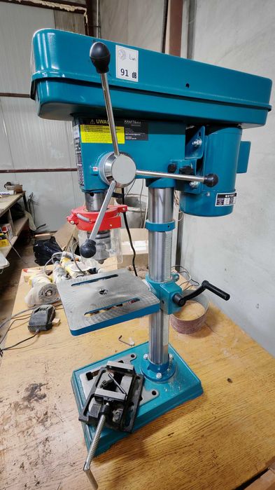 Masina de gaurit Profesionala Kraft&Dele cu cremaliera , noua nouta nefolosita !