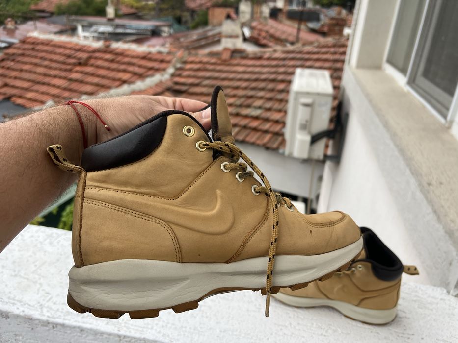 Nike Manoa 43 Mid