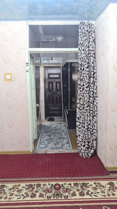 Аренда метро беруни 1.хонали оилага берилади