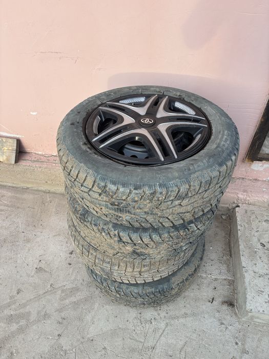 Зимный шины комплект 215/60/R16