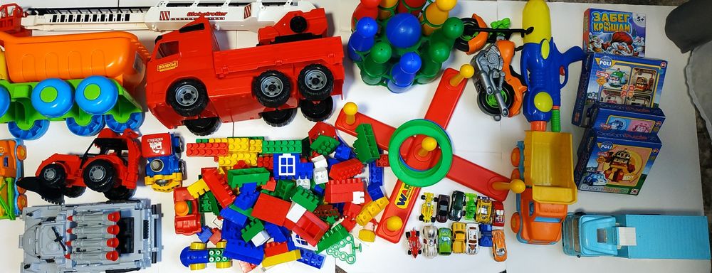 Игрушки для мальчика