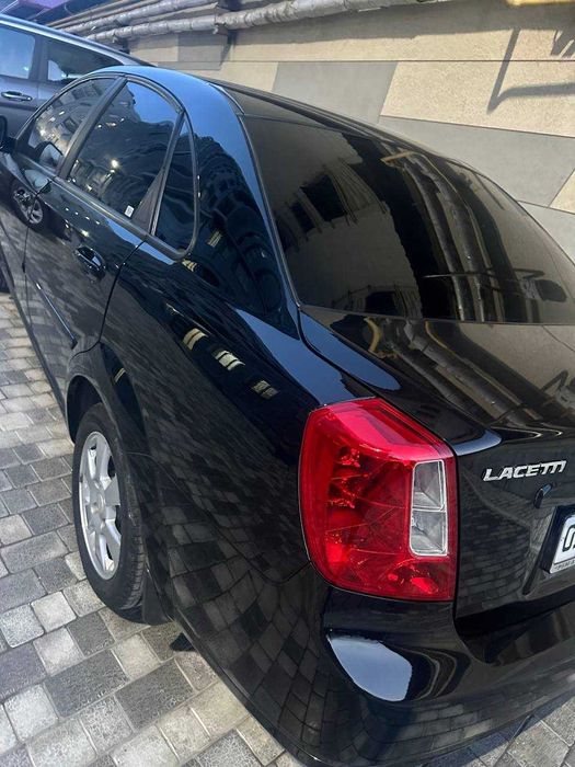 Gentra Elegant Birinchi qo'l, Lyuksiz