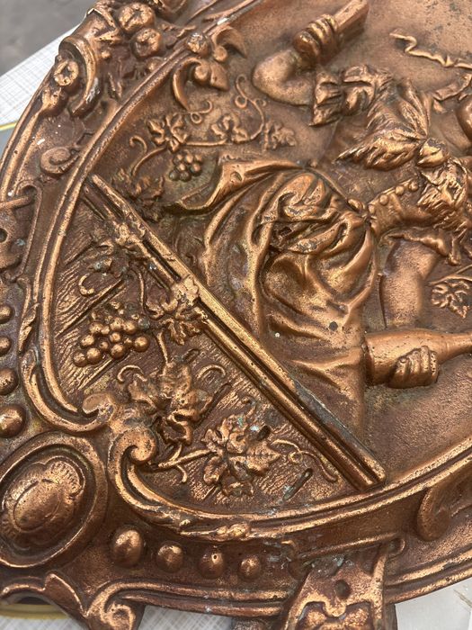 De vanzare basorelief