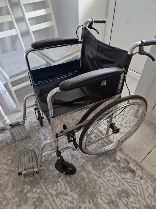 Инвалидная коляска