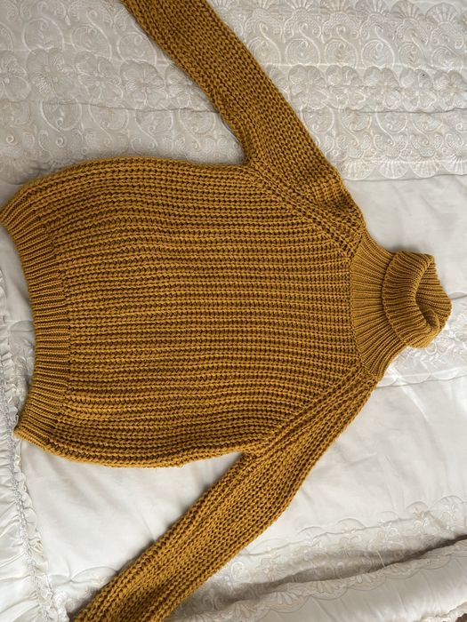 Продам кофты и куртку в отличном состоянии