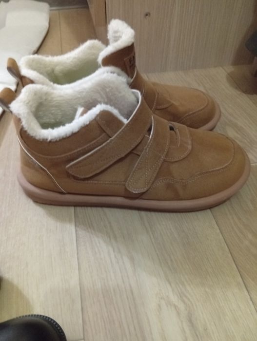 Продам ботиночки 40 размер.