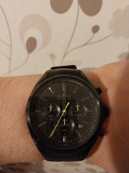 Часовник Boss в гаранция